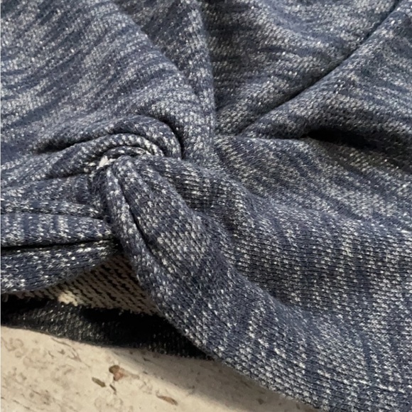 J Crew Twist Front Sweatshirt size Large / X-Large - Picture 6 of 9